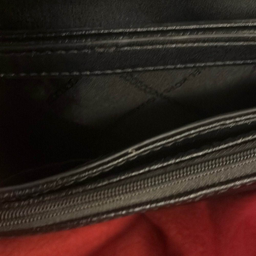 Michael Kors Black Leather Crossbody Bag with Textured Finish - Picture 7 of 9